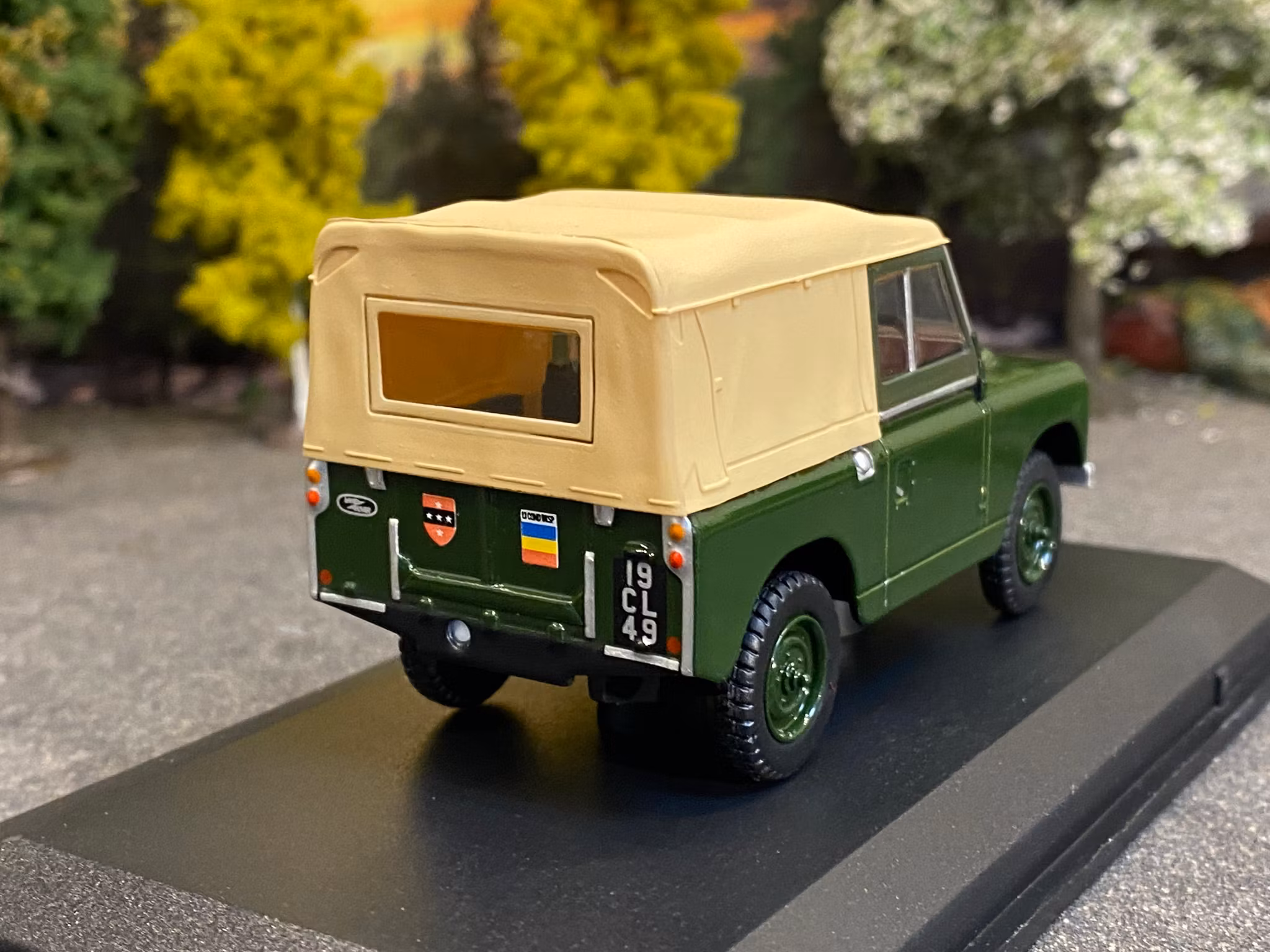 Scale 1/43 Land Rover Series II SWB Canvas, Rhd fr Oxford Military