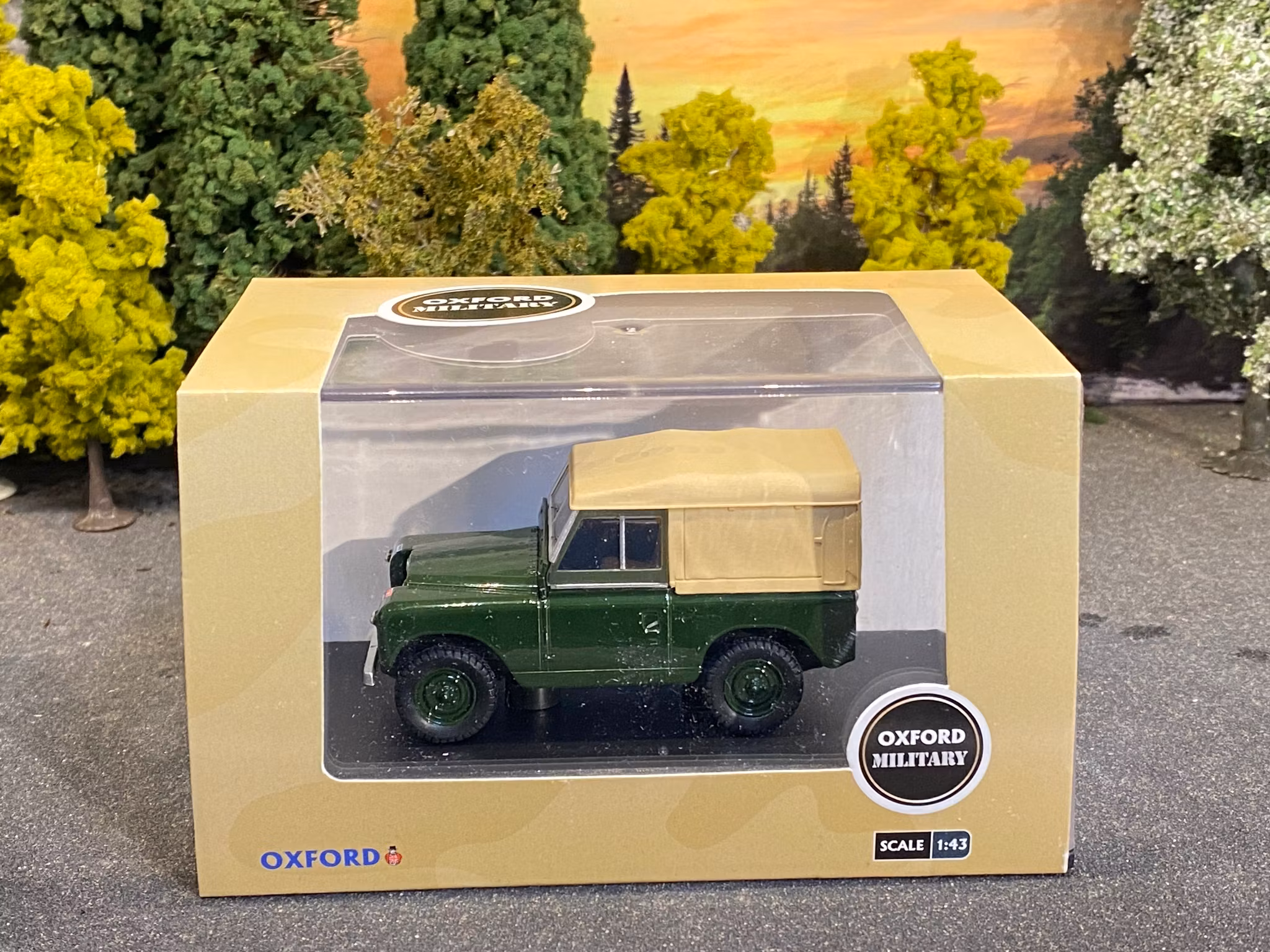 Scale 1/43 Land Rover Series II SWB Canvas, Rhd fr Oxford Military