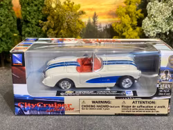 Skala 1/43 Chevrolet Corvette 57' Wh/blue fr New-Ray - City Cruiser Collection