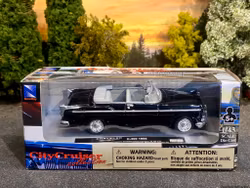 Skala 1/43 Chrysler C-300 55', Blk fr New-Ray - City Cruiser Collection