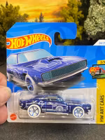 Skala 1/64 Hot Wheels: Chevy Custom Camaro 68'