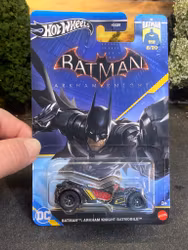Skala 1/64 Hot Wheels DC: Batman Arkham Knight Batmobile
