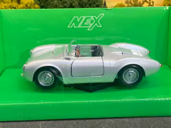 Skala 1/24 Porsche 550 Spyder, Silver fr Nex models / Welly