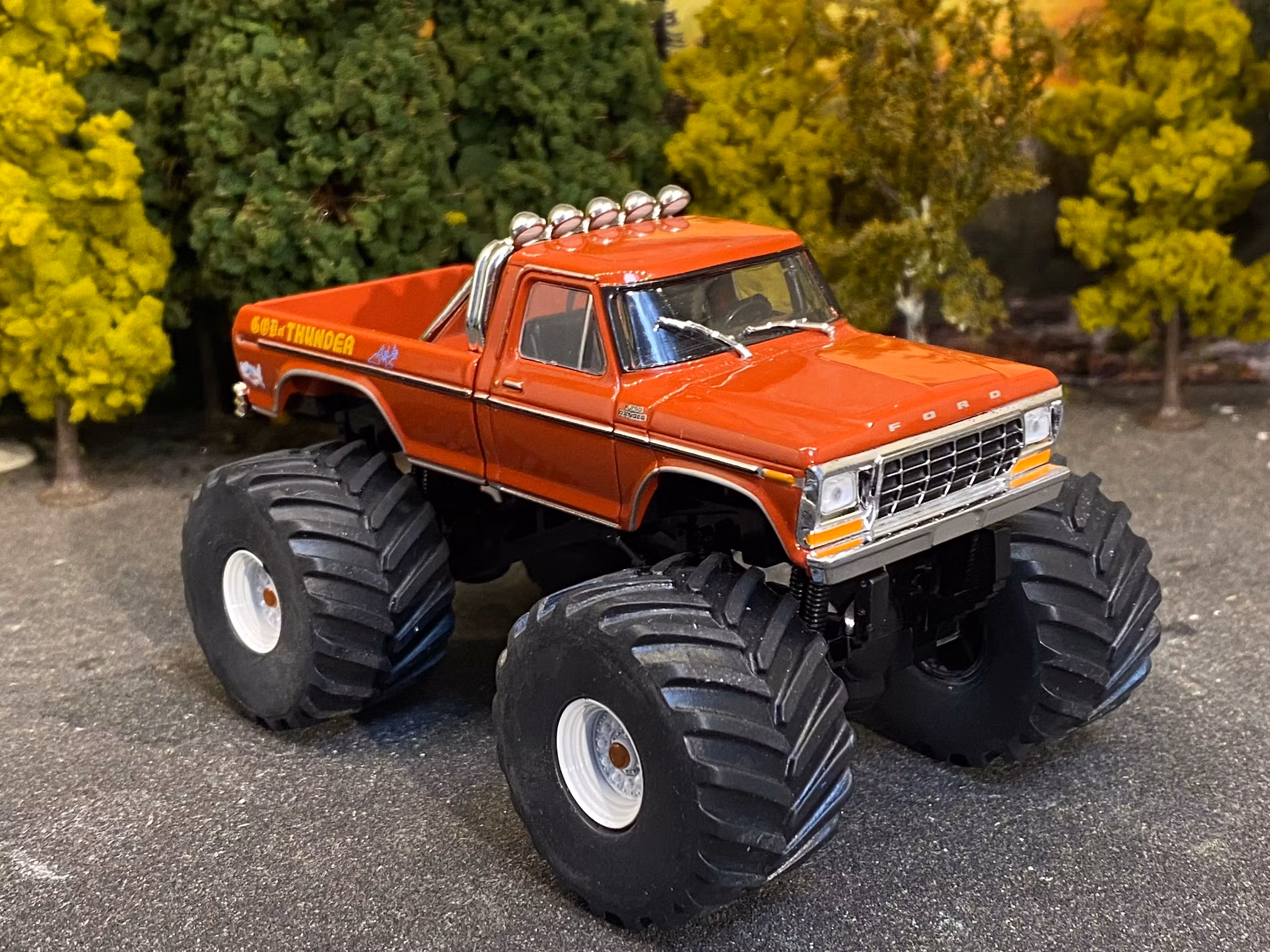 Skala 1/43 1979 Ford F-250 Monster Truck - God of Thunder fr Greenlight