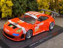Scale 1/32 Analogue FLY slotcar: Porsche 997 24H Le Mans 2010