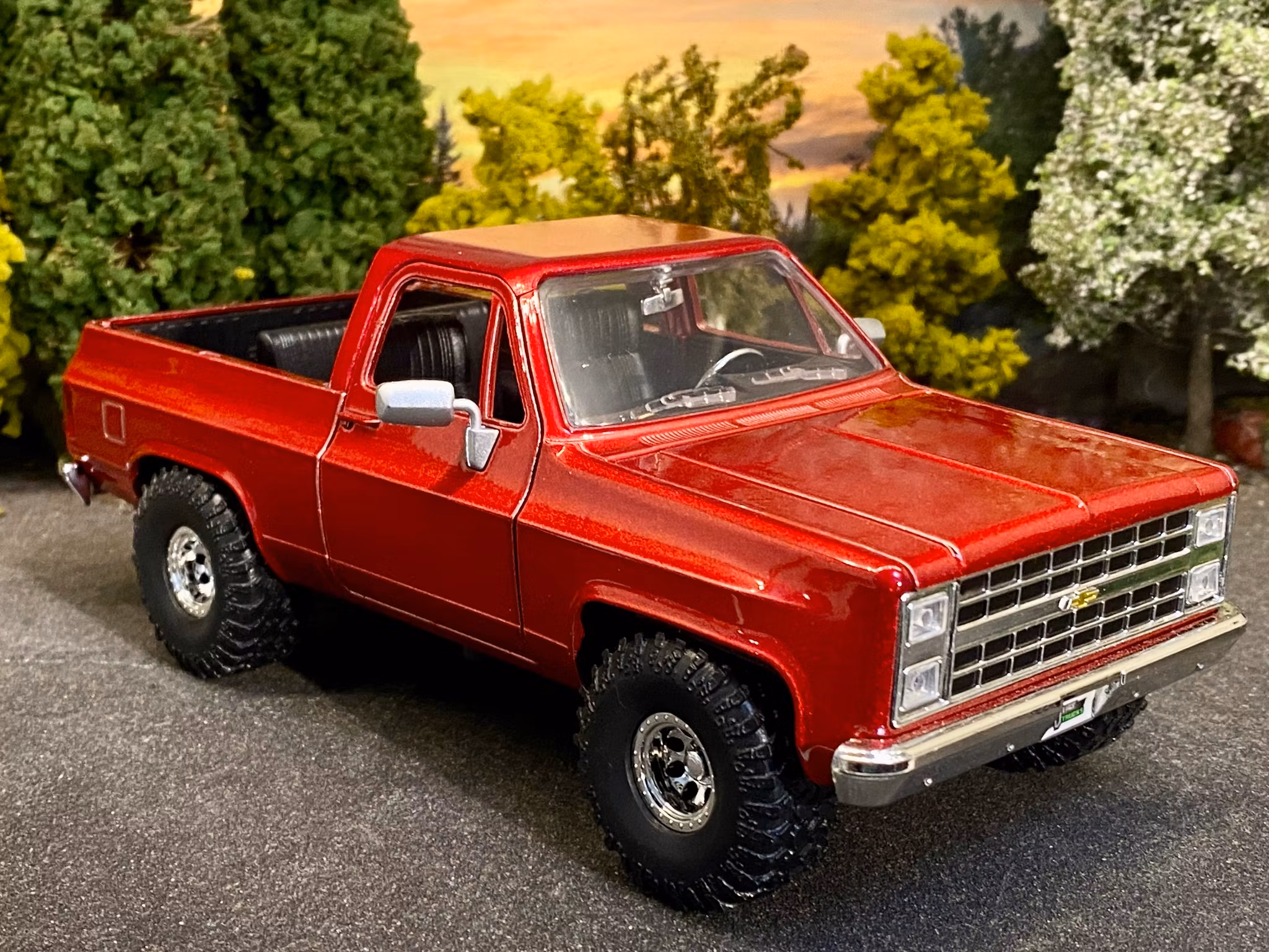 Skala 1/24: Chevy K5 Blazer 1980' Red/white fr Jada "Just Trucks"
