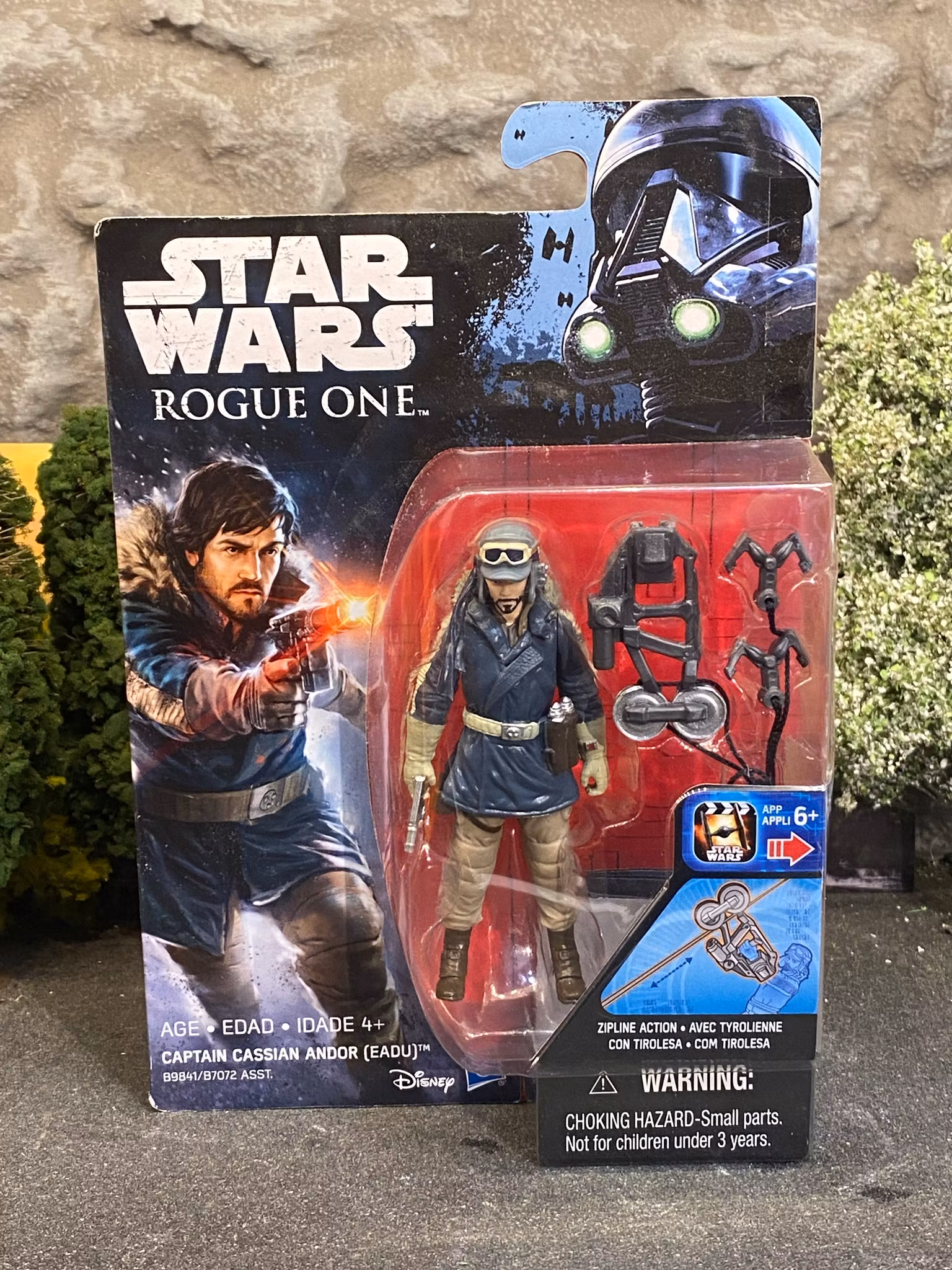 Skala 1/18 Star Wars, Rouge one: Captain Cassian Andor (EADU) fr Disney