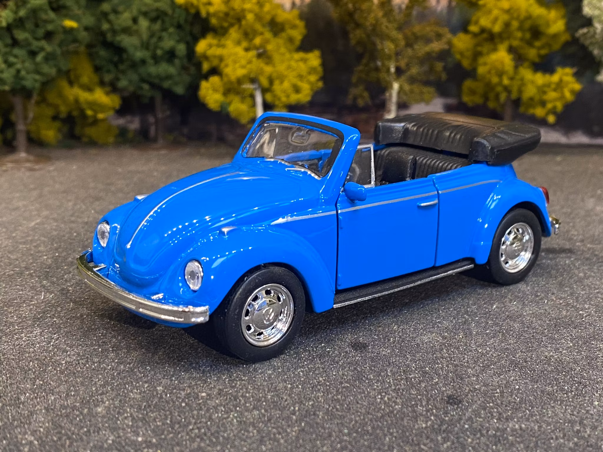 Skala 1/34 - 1/39 Volkswagen Beetle Conv. Blue fr Nex models / Welly