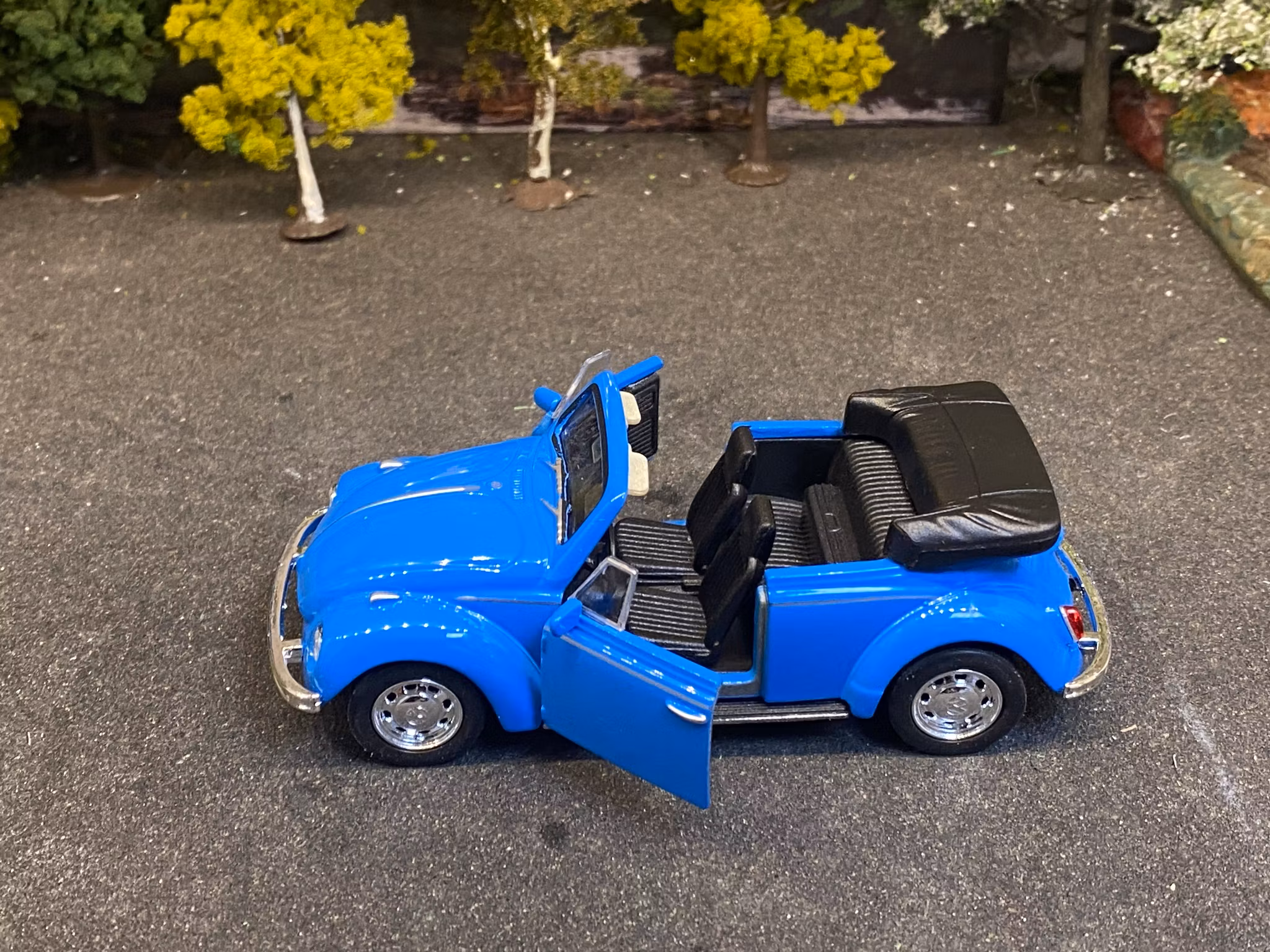 Skala 1/34 - 1/39 Volkswagen Beetle Conv. Blue fr Nex models / Welly
