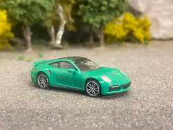 Skala 1/87 - 2020 Porsche 911 (992) Turbo S, green fr Minichamps