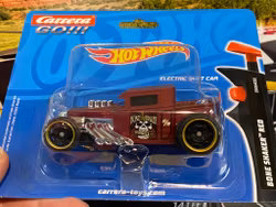 NEW! Skala 1/43 An. slotcar fr Carrera GO: Bone Shaker "Hot Wheels" Red/brown