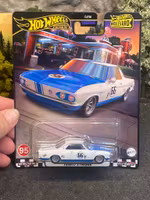Skala 1/64 HOT WHEELS Premium - Boulevard - '66 Chevrolet Corvair Yenko Stinger