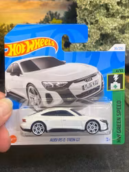 Skala 1/64 Hot Wheels: Audi RS E-tron GT, White