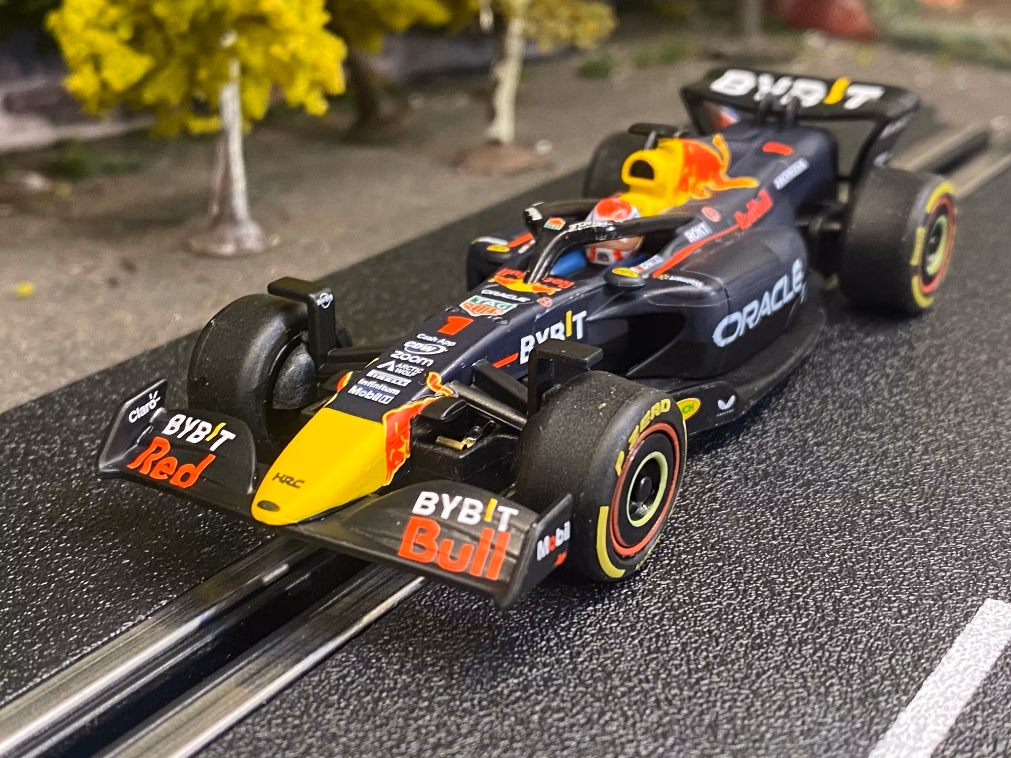 Skala 1/43 An. slotcar fr Carrera GO: Red Bull Racing RB19 1# M.Verstappen, No.33"