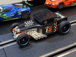 NEW! Skala 1/43 An. slotcar fr Carrera GO: Bone Shaker "Hot Wheels" Black