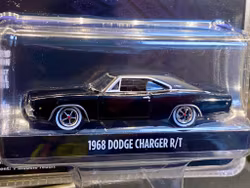 Skala 1/64 1968 Dodge Charger R/T, black fr Greenlight Exclusive
