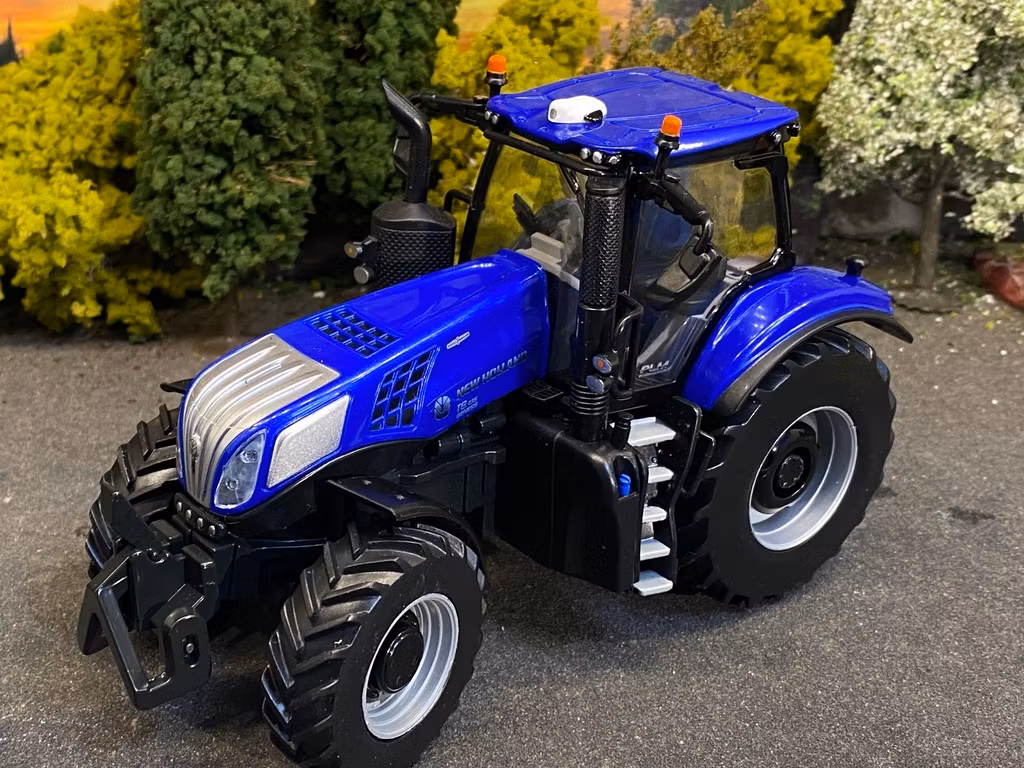 Skala 1/32 New Holland T8.435 Tractor "Blue power" fr Britains Art.nr: 43216