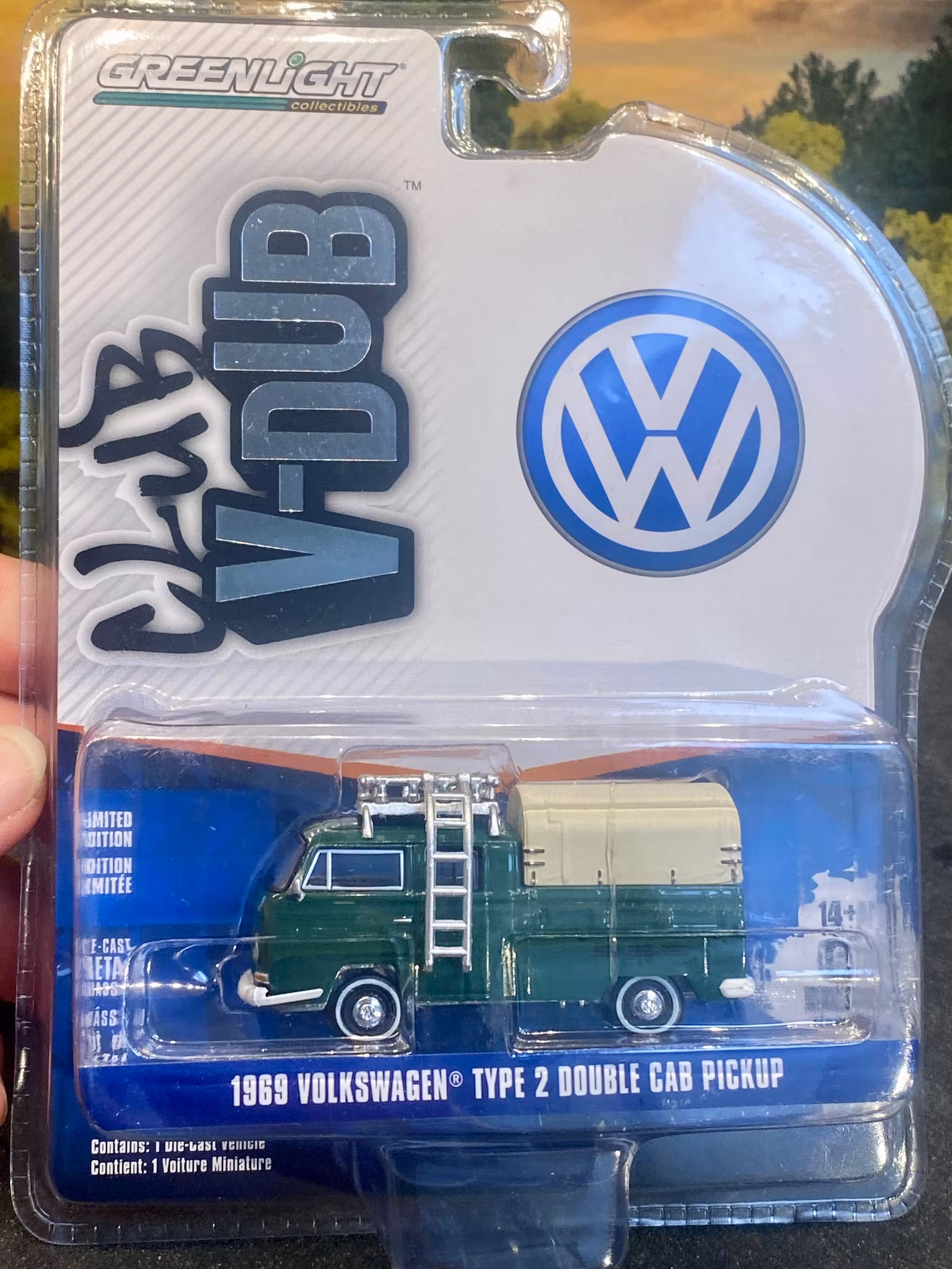Skala 1/64 Volkswagen T2 69' Double cab pickup Club V-DUB fr Greenlight