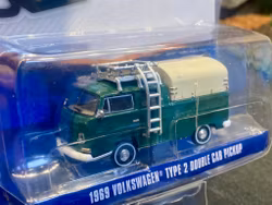 Skala 1/64 Volkswagen T2 69' Double cab pickup Club V-DUB fr Greenlight