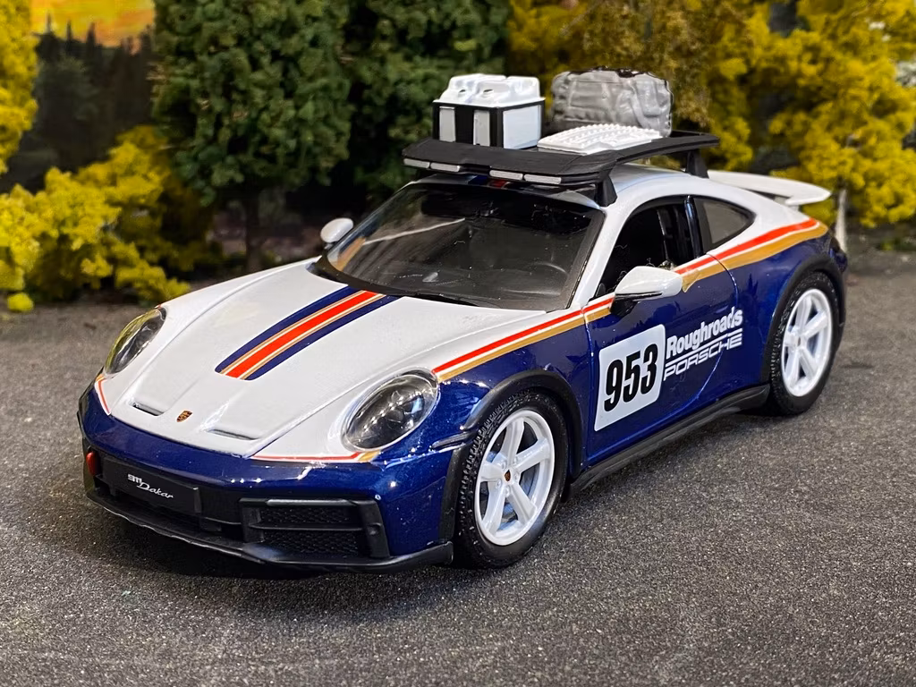 Skala 1/24 Porsche 911 Dakar fr Bburago Race