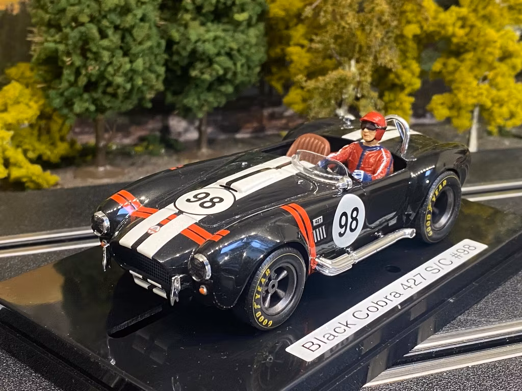 Skala 1/32 Analogue Slotcar - Black Cobra 427 S/C # 98 MC 0022 fr MRRC
