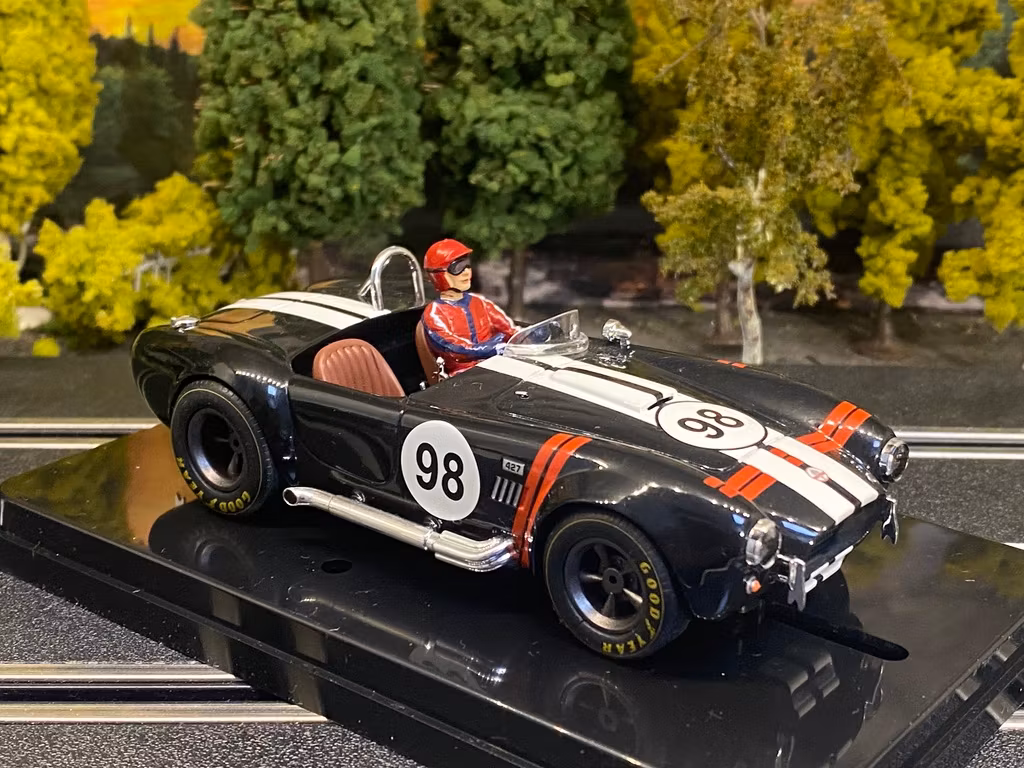 Skala 1/32 Analogue Slotcar - Black Cobra 427 S/C # 98 MC 0022 fr MRRC