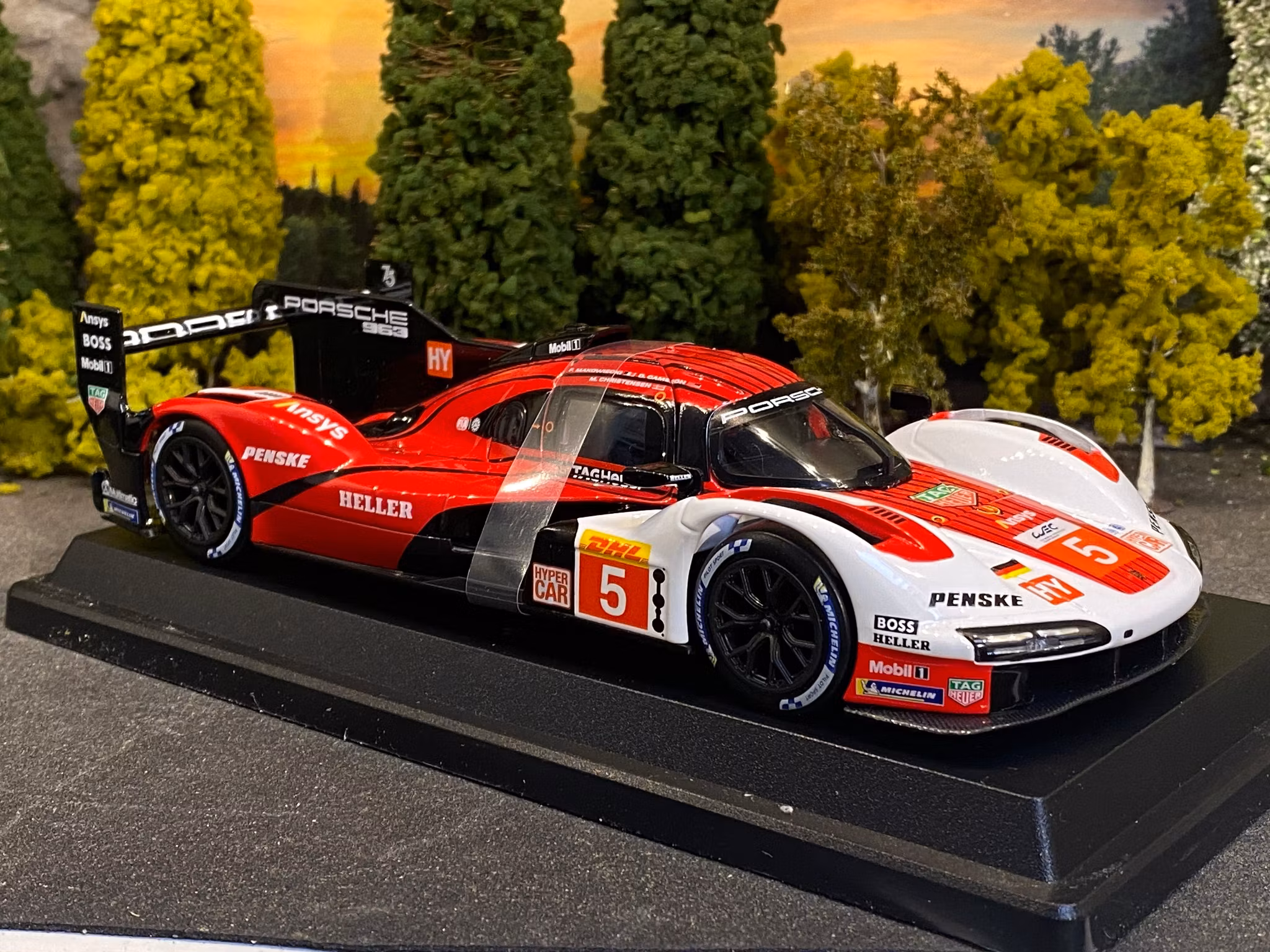 Skala 1/24 Porsche 963 fr Bburago Race