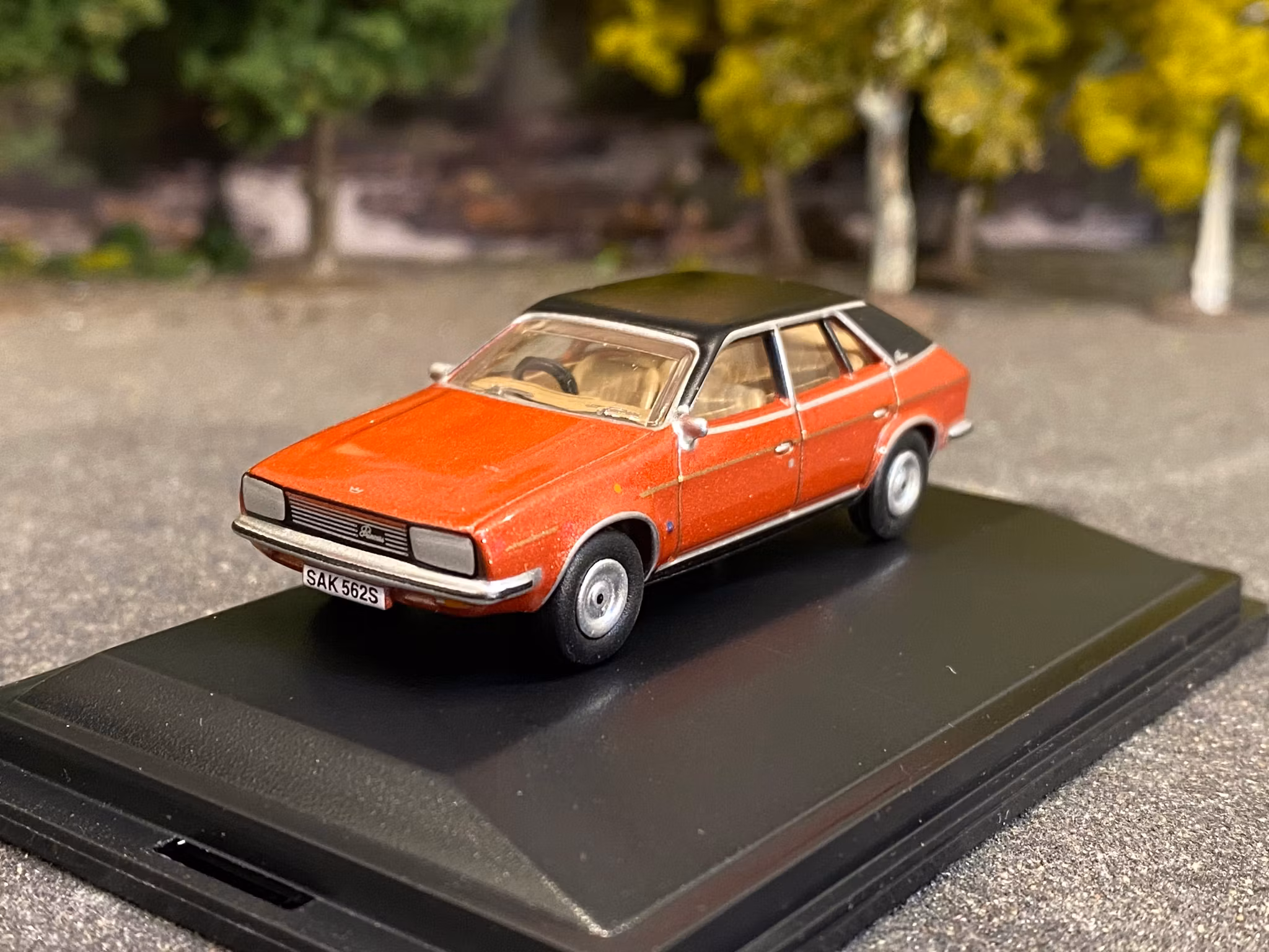 Skala 1/76 Austin Princess, Brown fr Oxford