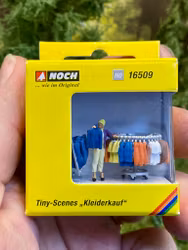 NOCH 16509 Skala H0, Tiny Scences ‘Clothes Shopping’