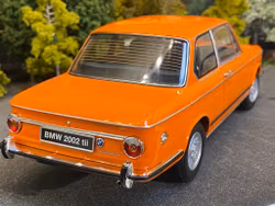 Skala 1/18 BMW 2002 tii, Orange (08543P) fr Kyosho