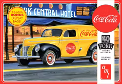 Skala 1/25 - 1940 FORD SEDAN DELIVERY "Coca Cola" fr AMT