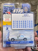 Skala 1/64 1989 Chevrolet Caprice NYPD w decal sheet "Hot Pursuit" fr Greenlight