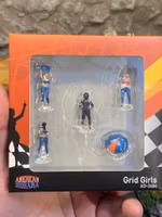 Skala 1/64 - 4 Figures + Umbrella  "Grid Girls" fr American Diorama