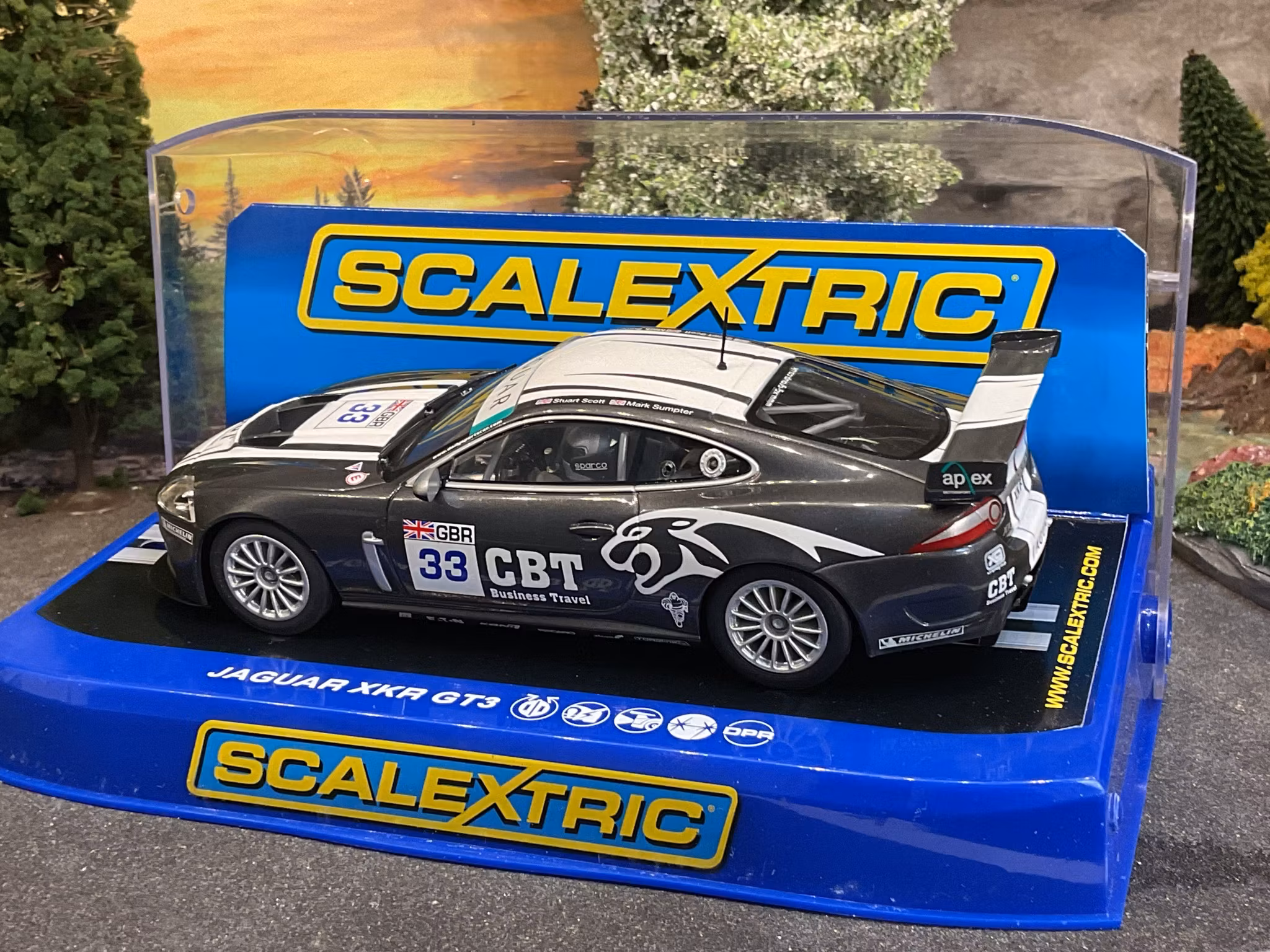 Skala 1/32 Analogue Slotcar - Jaguar XKR GT3 "Apex Racing" fr Scalextric