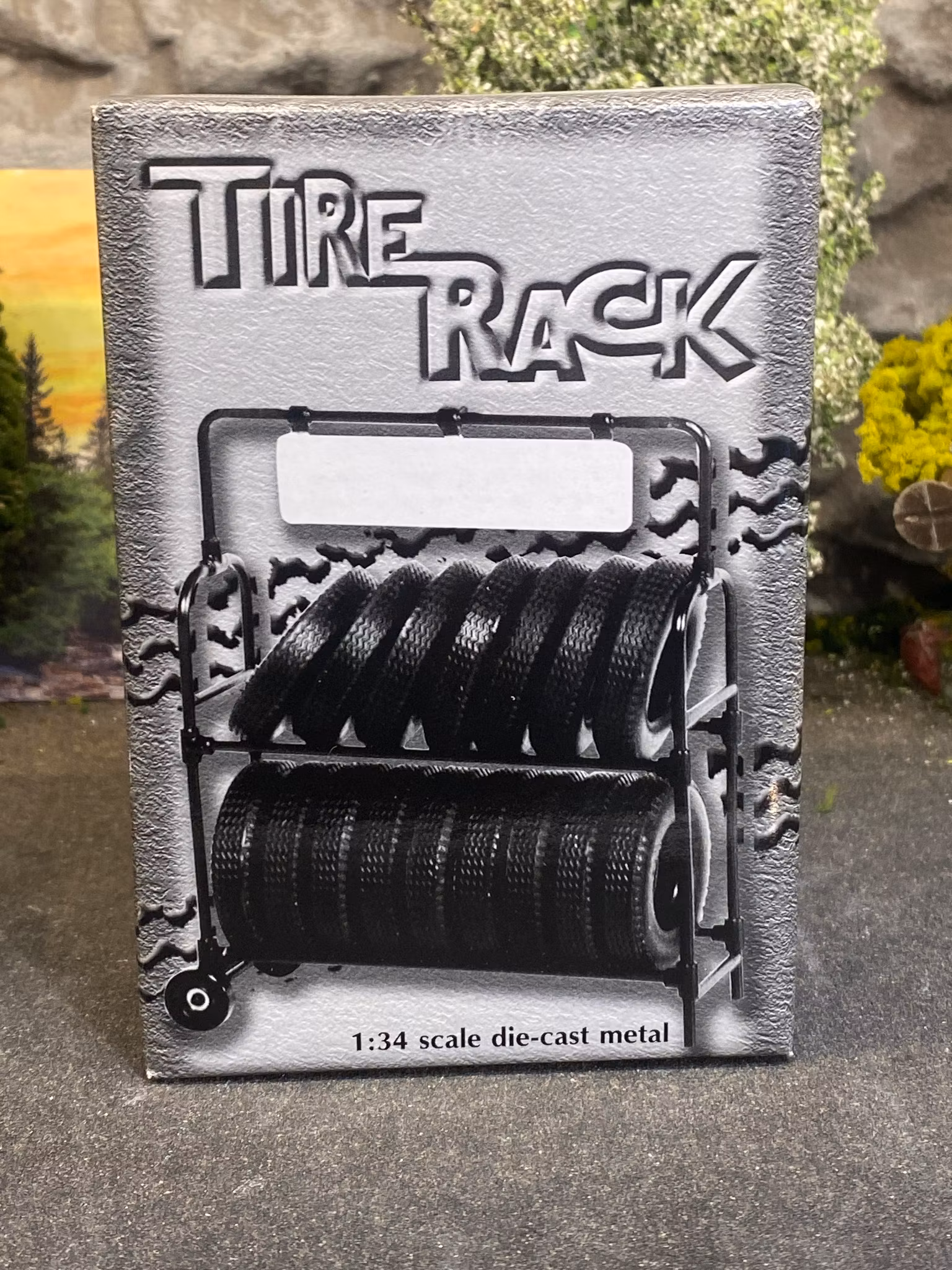Skala 1/18 (1/34) Tire Rack - SET of 16 WHEELS & Stand fr 1st Gear (99-0129)