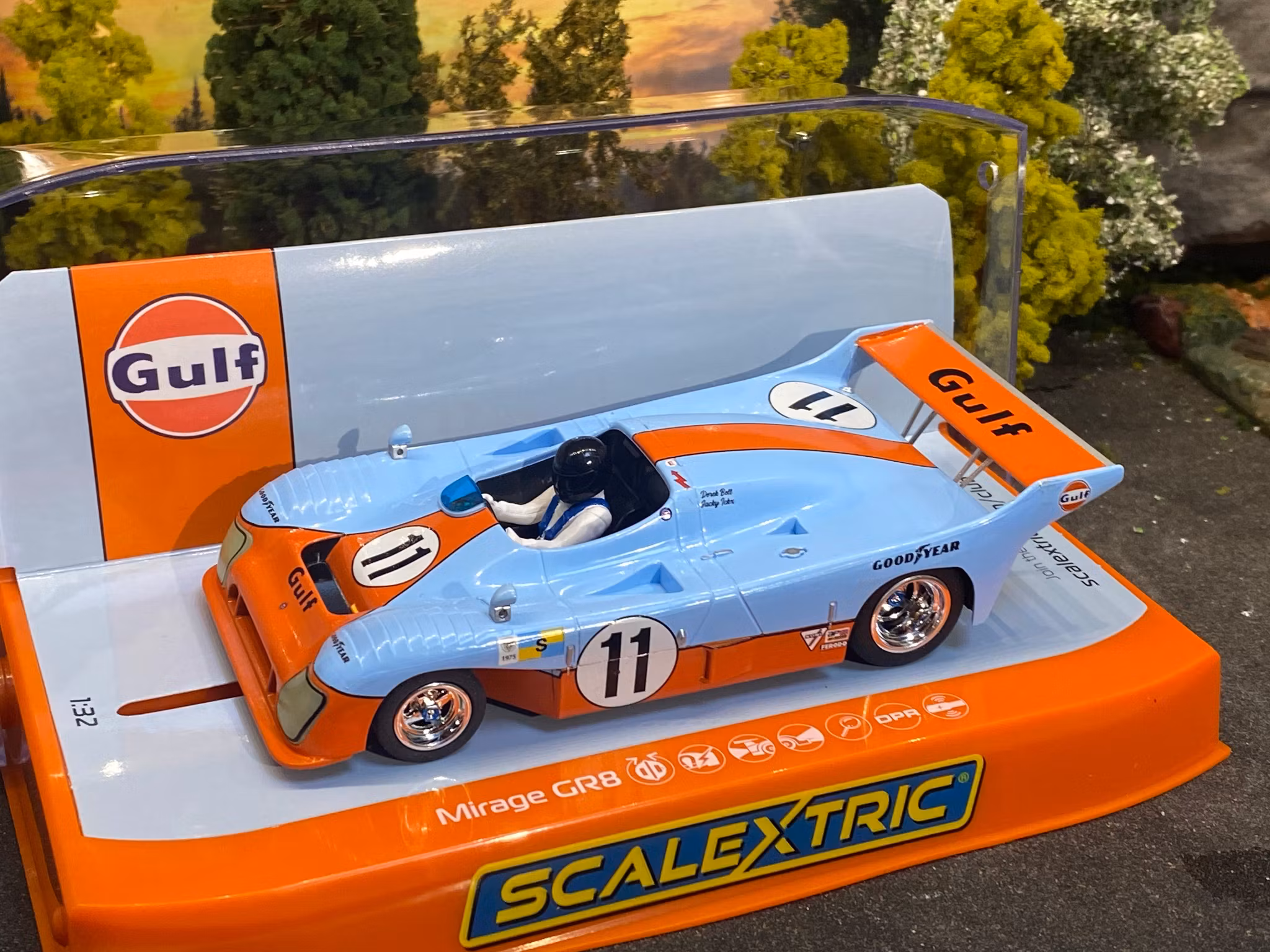 Skala 1/32 An. Scalextric Slot Car: Mirage GRB, 1975 Le Mans Winner - Special Edition