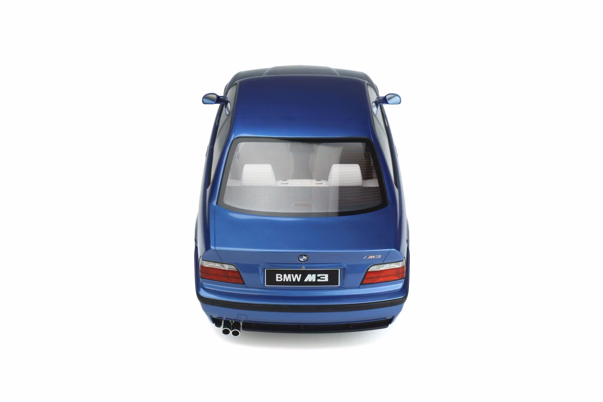 Skala 1/8 BMW M3 (E36) 3.2L Coupe, Blue, incl. Show case fr GT-Spirit (GTS801001)