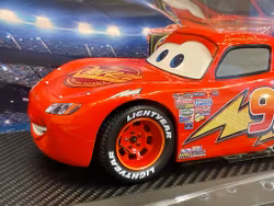 Skala 1/18 Lightning/Blixten McQueen - Disney Pixar CARS fr Schuco