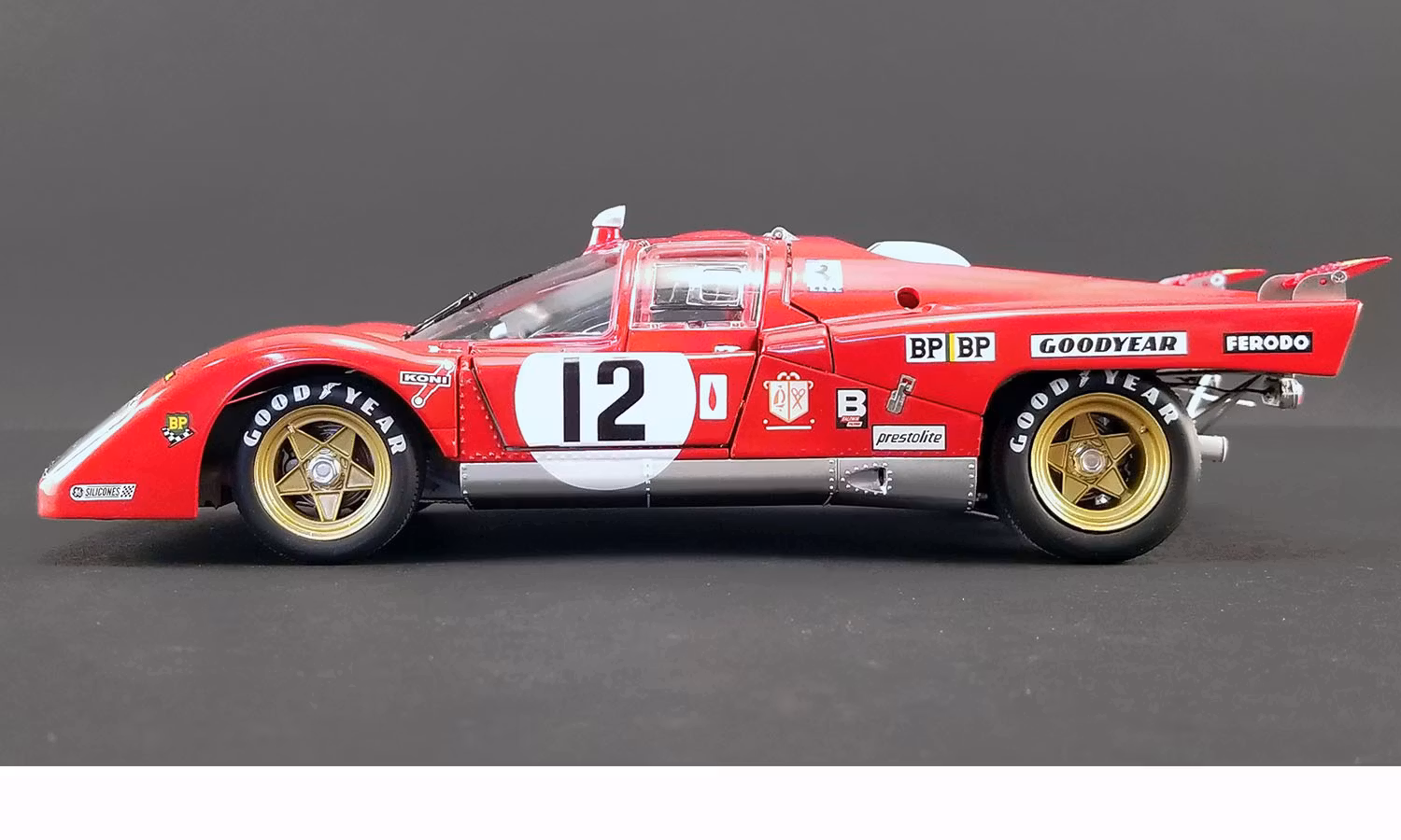 Skala 1/18 Ferrari 512M #12 "Le Mans" fr Masterpiece Collection