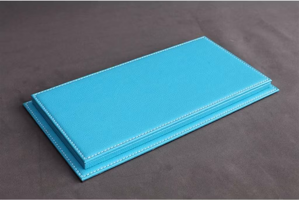 Skala 1/12 Vitrin/Display Case, Turquoise Leather Base, 10101 fr Atlantic Case