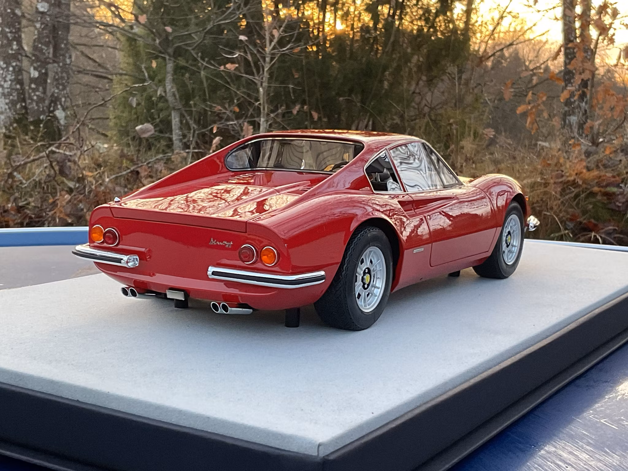 Skala 1/12 Ferrari Dino 246 GT, Red fr TOP Marques, 250 pcs ww