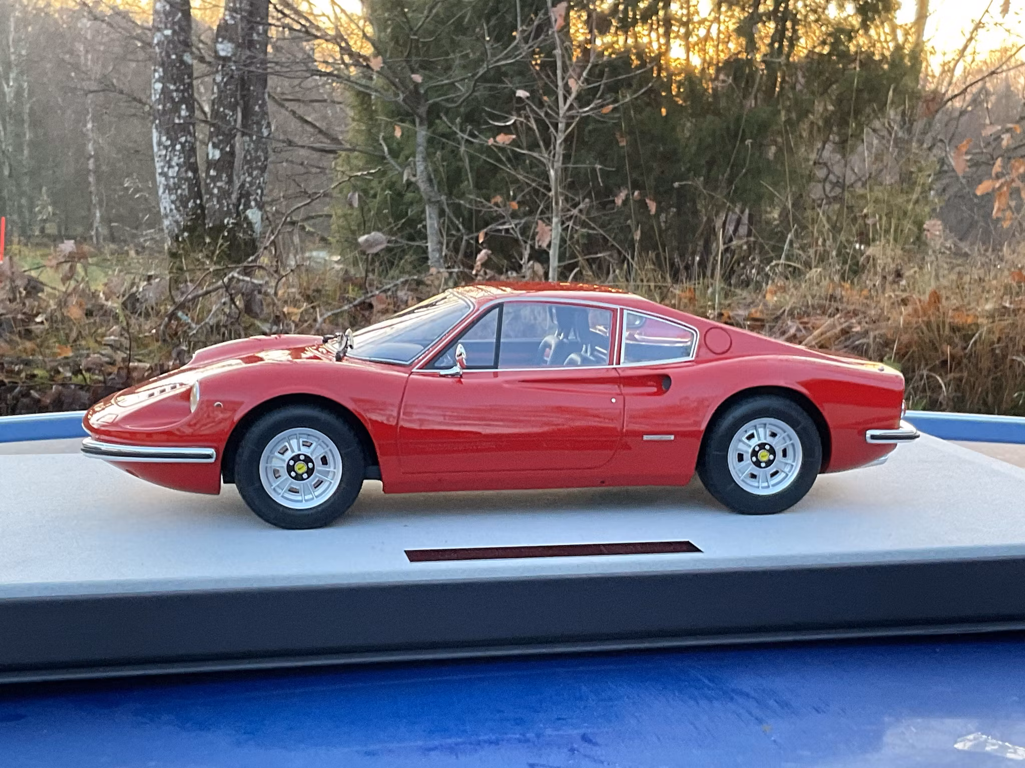 Skala 1/12 Ferrari Dino 246 GT, Red fr TOP Marques, 250 pcs ww