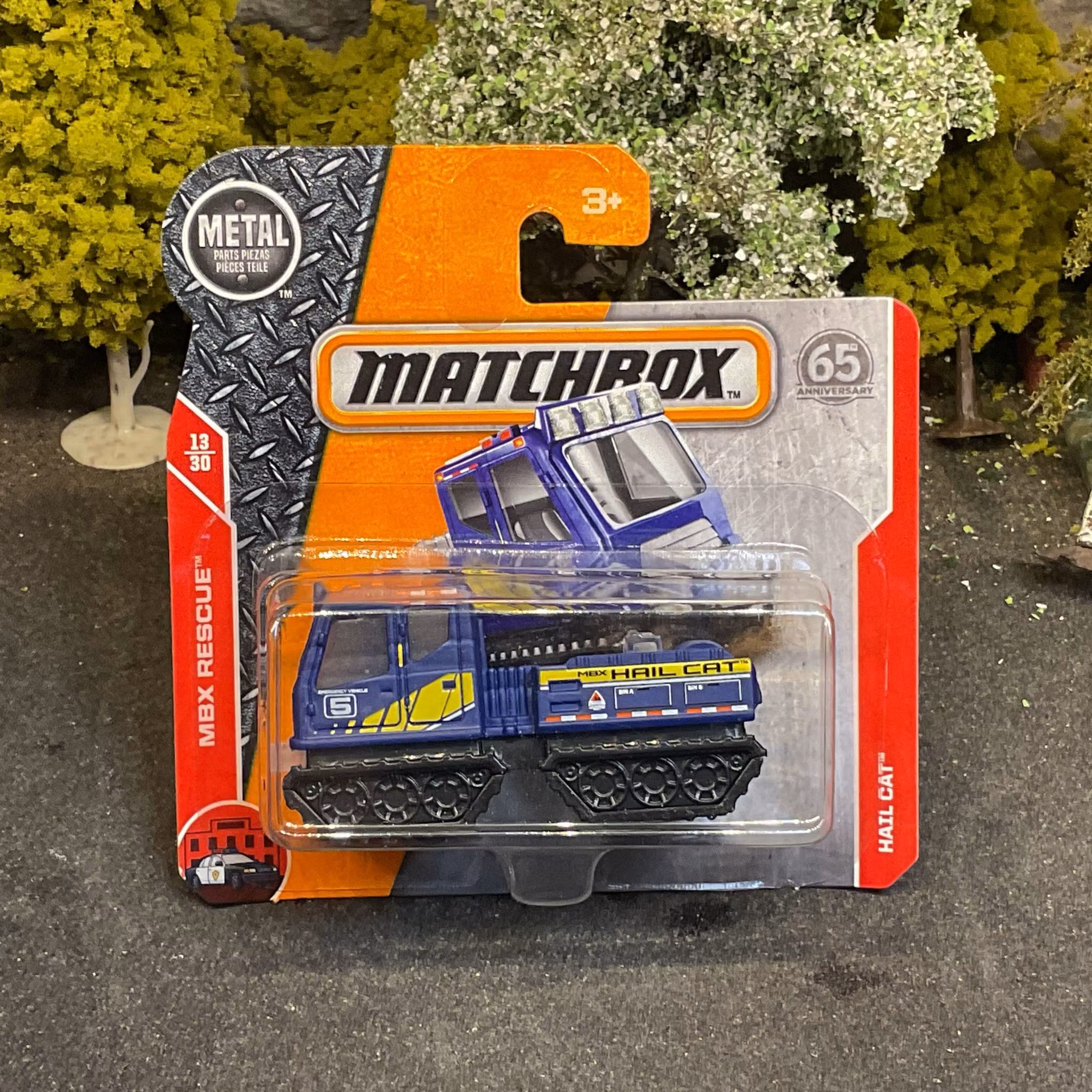 Skala 1/64 Matchbox - MBX Rescue - Hail Cat