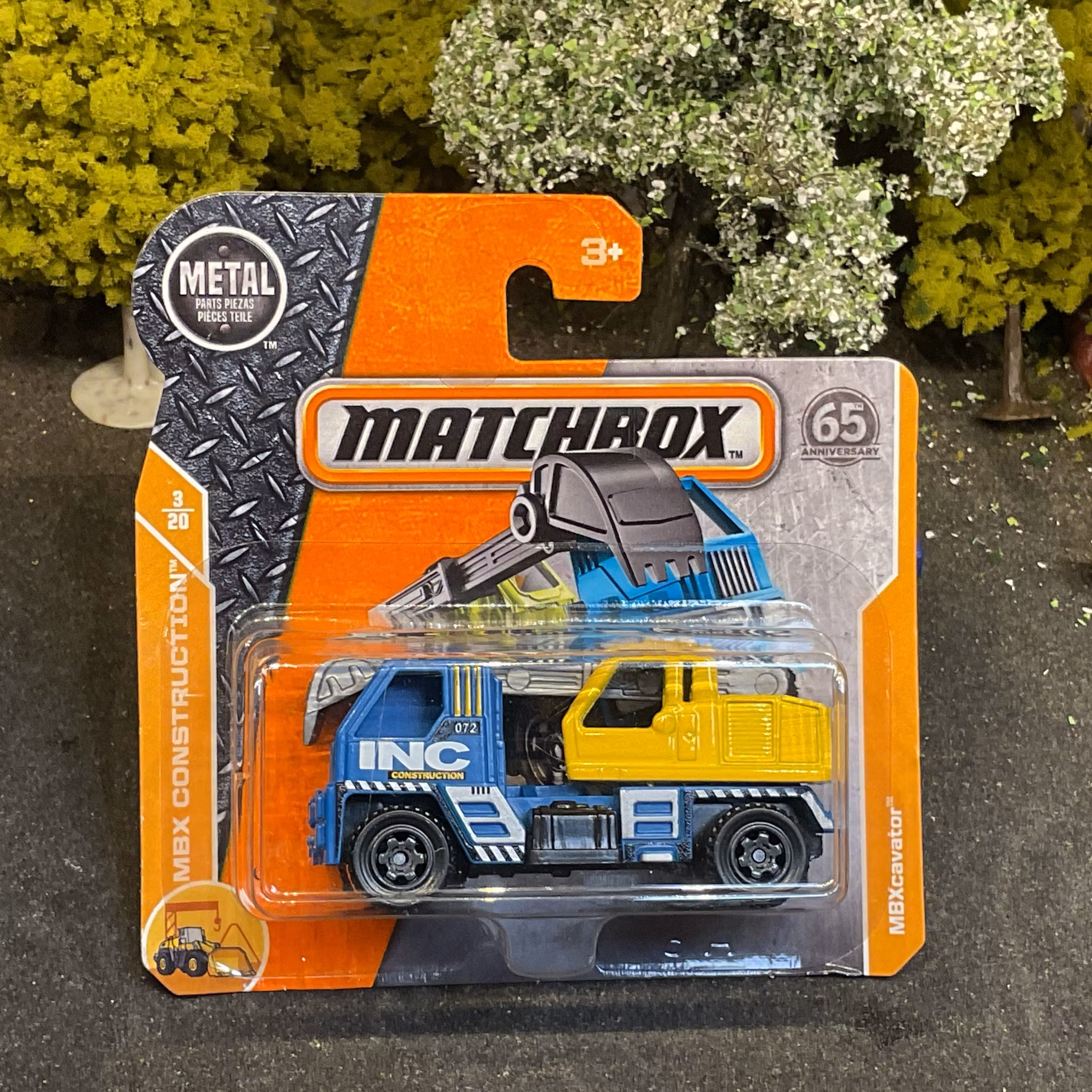Skala 1/64 Matchbox - MBX Construction MBXcavator