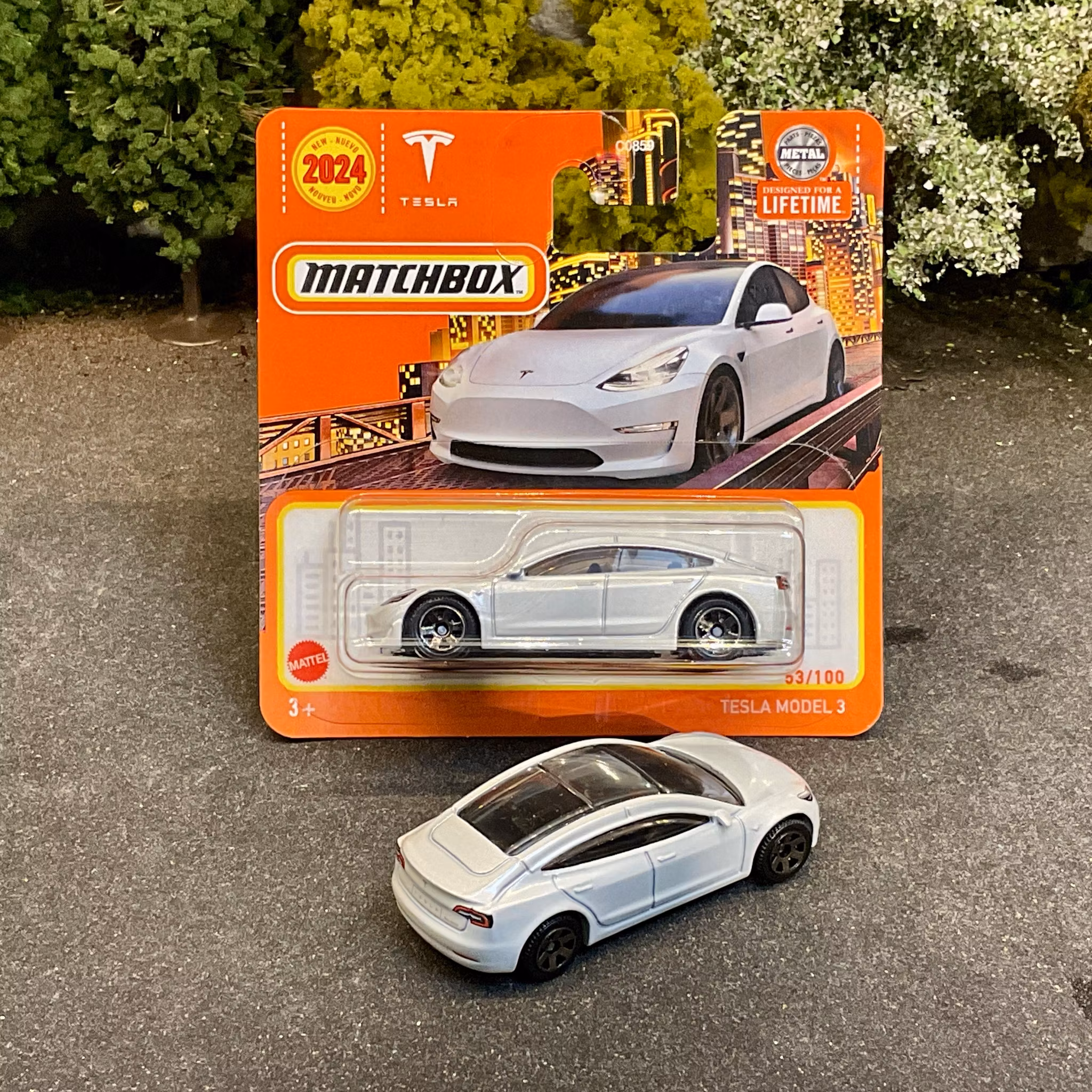 Skala 1/64 Matchbox "Lifetime": Tesla Model 3, White