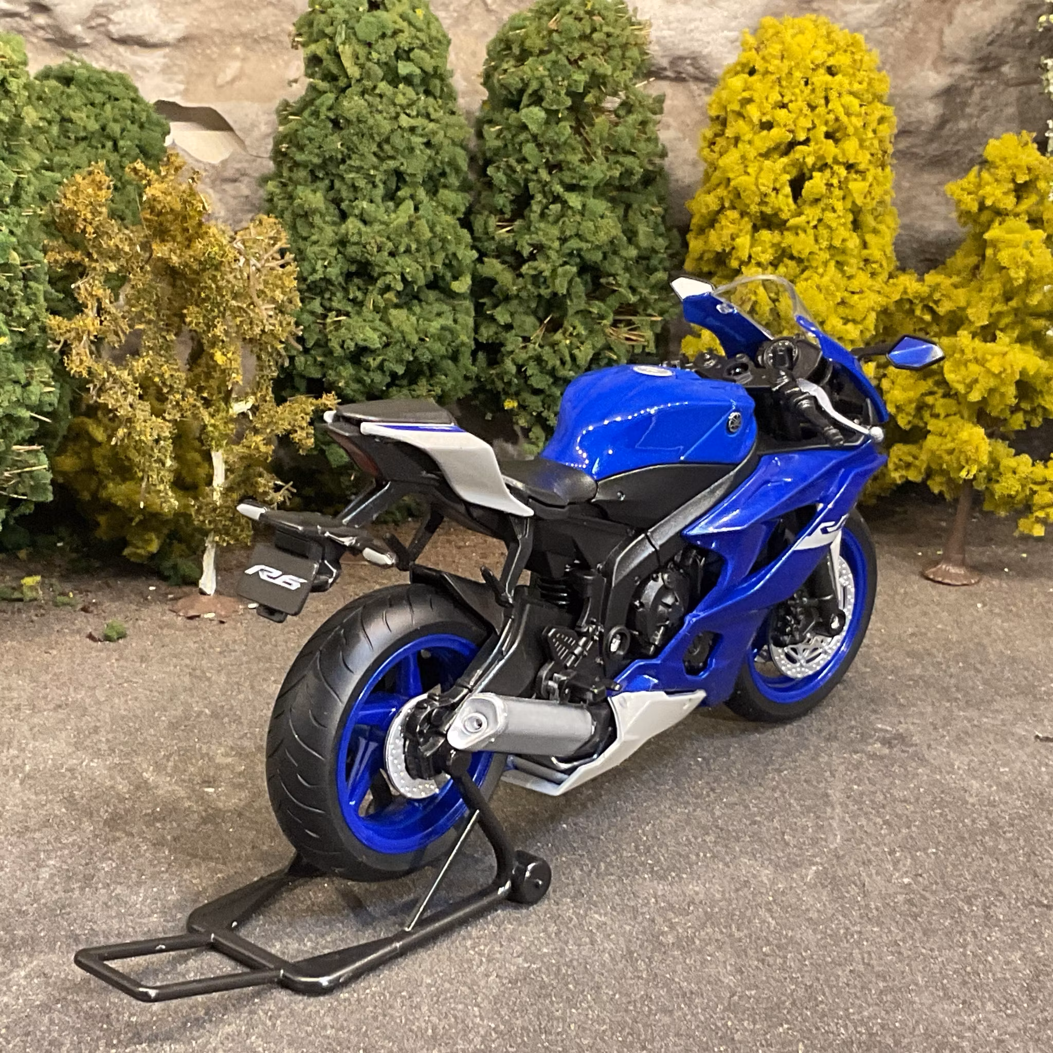 Skala 1/12 Motorcycle fr Welly: Yamaha YZF-R6, Blue