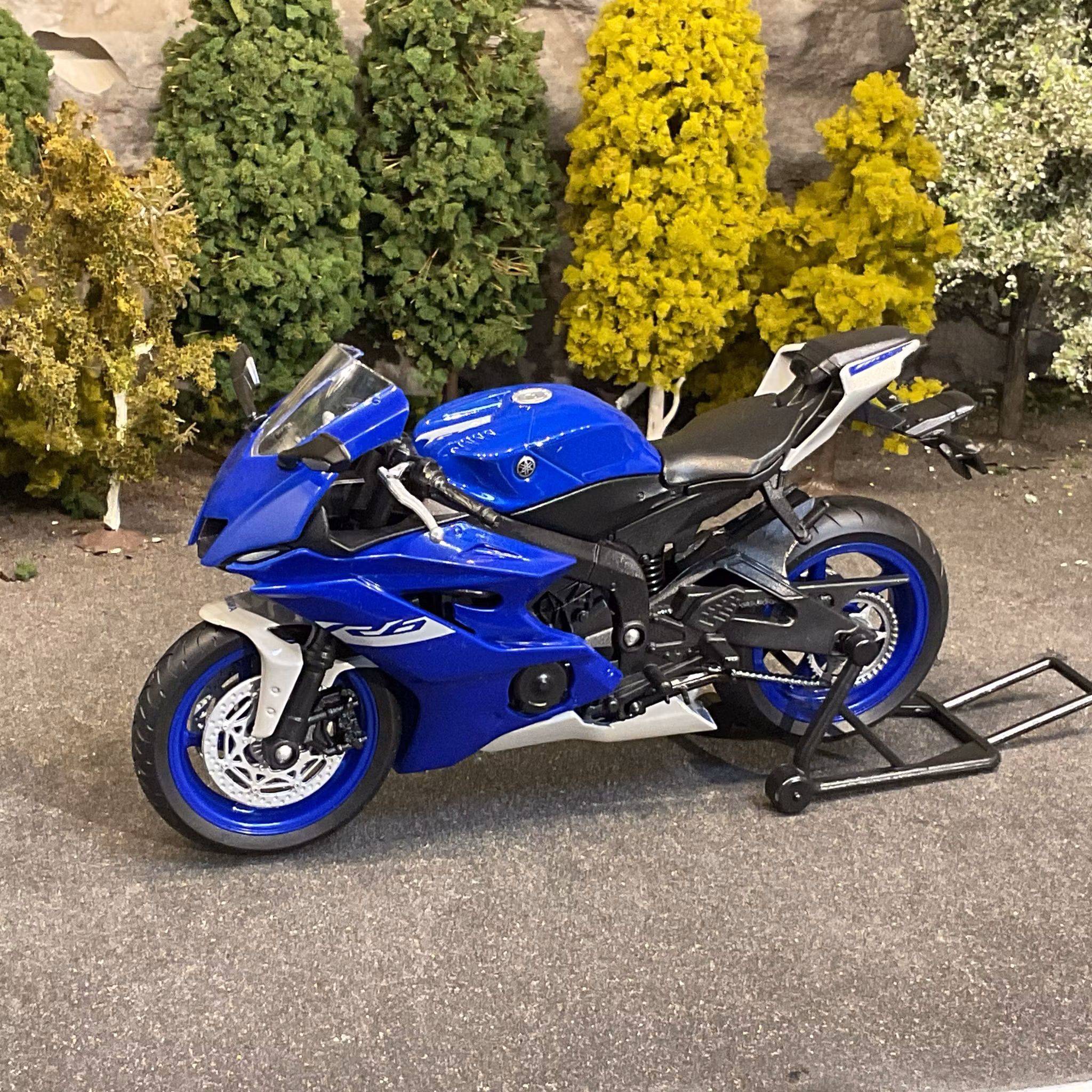 Skala 1/12 Motorcycle fr Welly: Yamaha YZF-R6, Blue