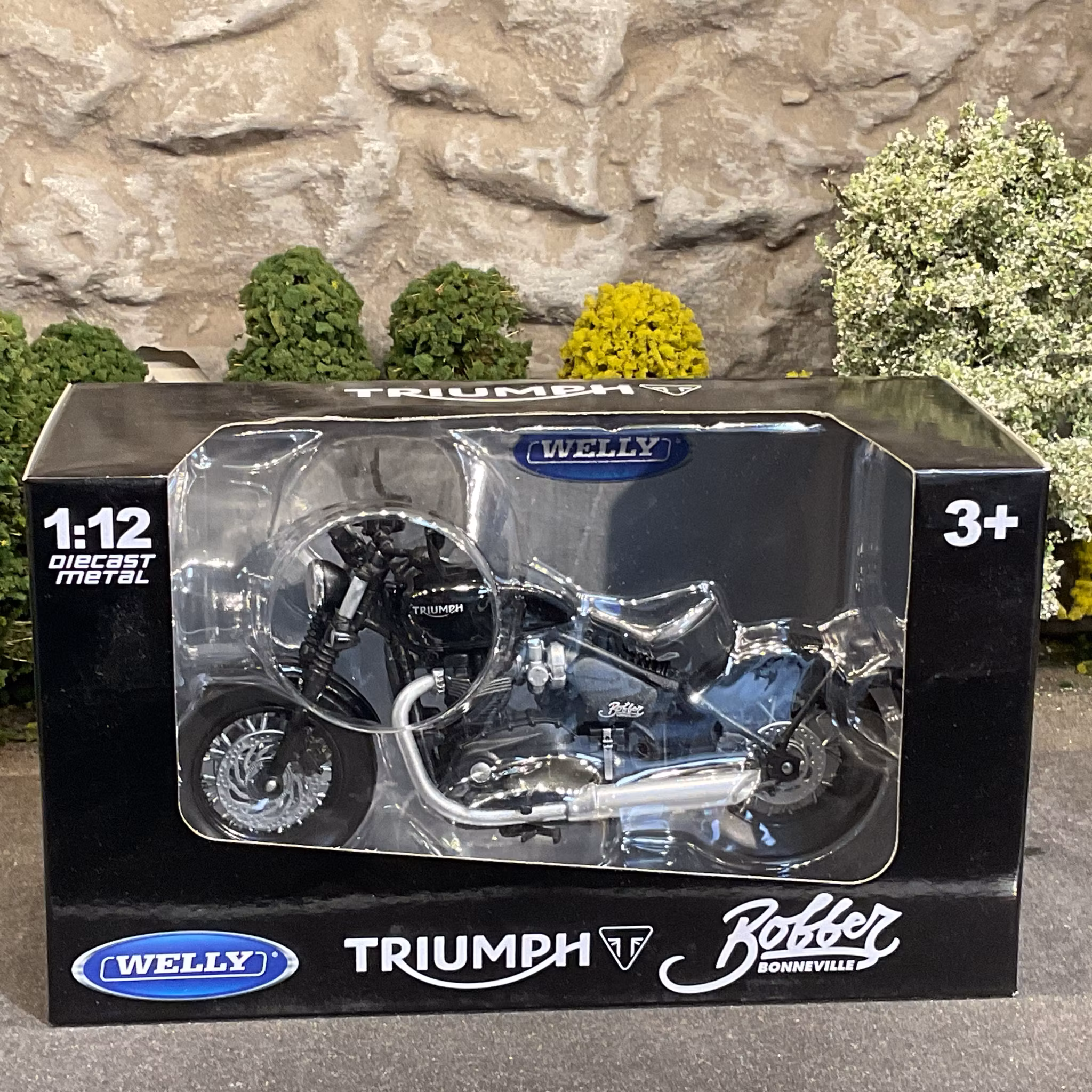 Skala 1/12 Motorcycle fr Welly: Triumph Bobber Bonneville