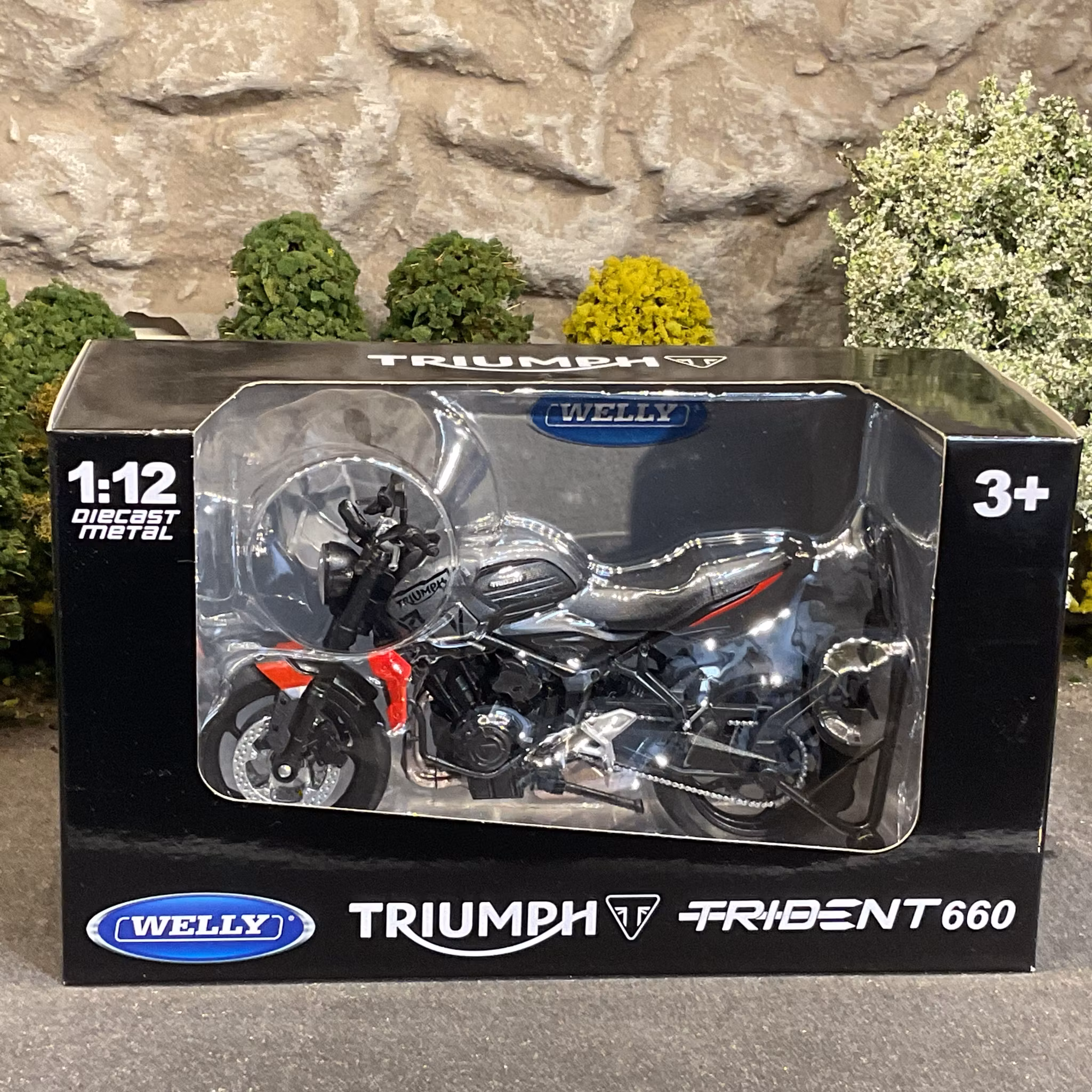 Skala 1/12 Motorcycle fr Welly: Triumph Trident 660