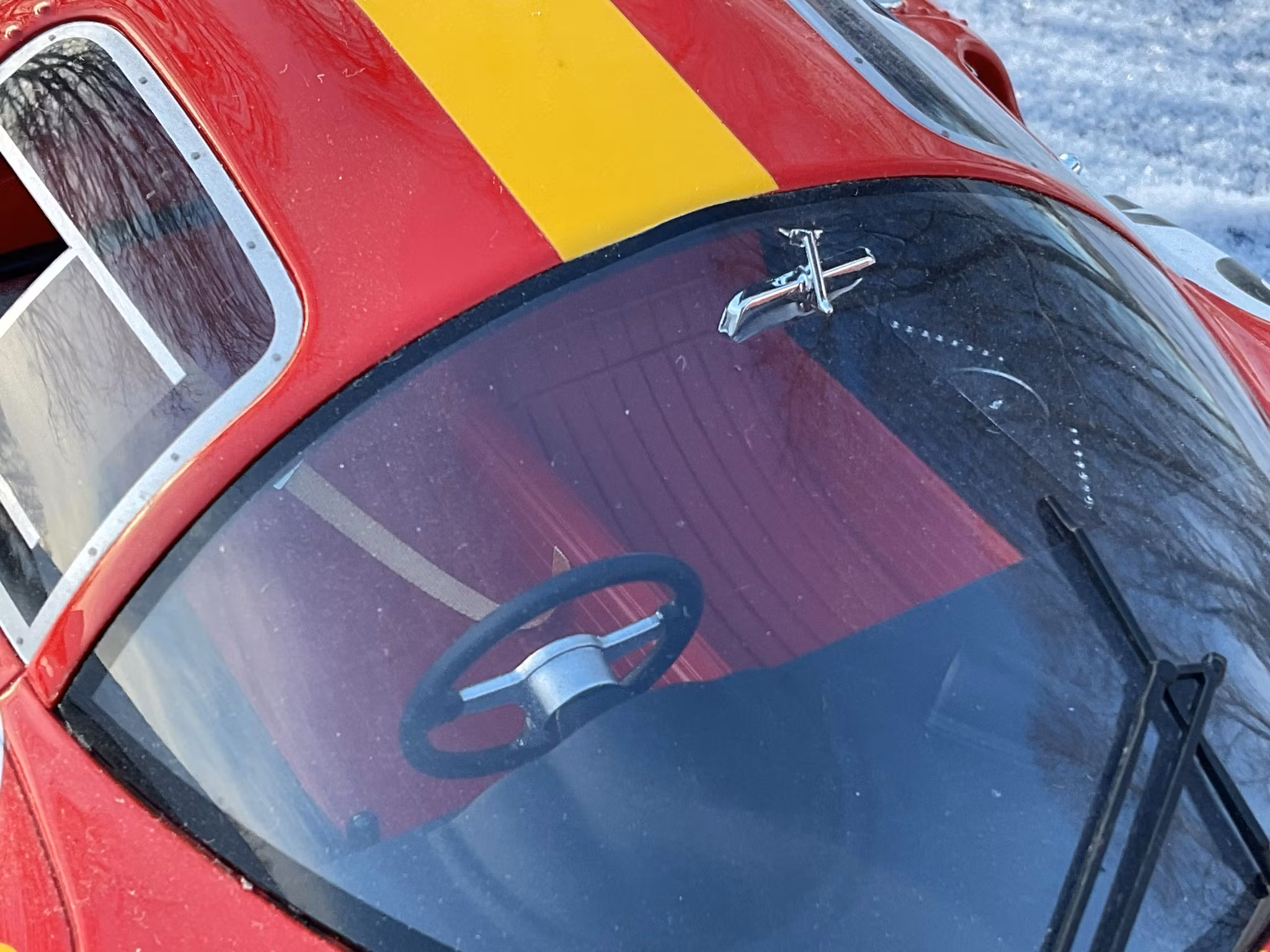 Skala 1/12 Ferrari 330 P4 #24 fr (CMR) Classic Model Replicars